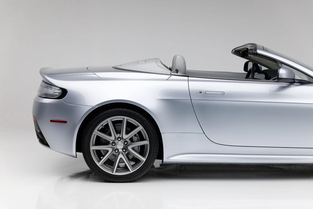 2015 Aston Martin V8 Vantage (2006-2017) - Image 20 of 31