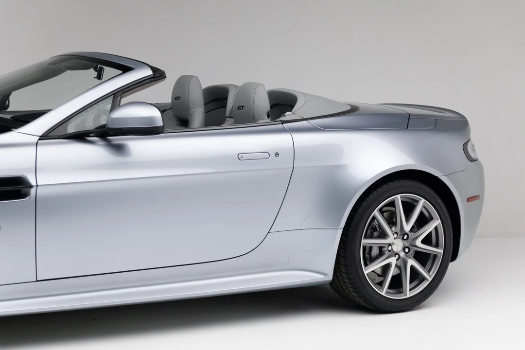 2015 Aston Martin V8 Vantage (2006-2017) - Image 26 of 31