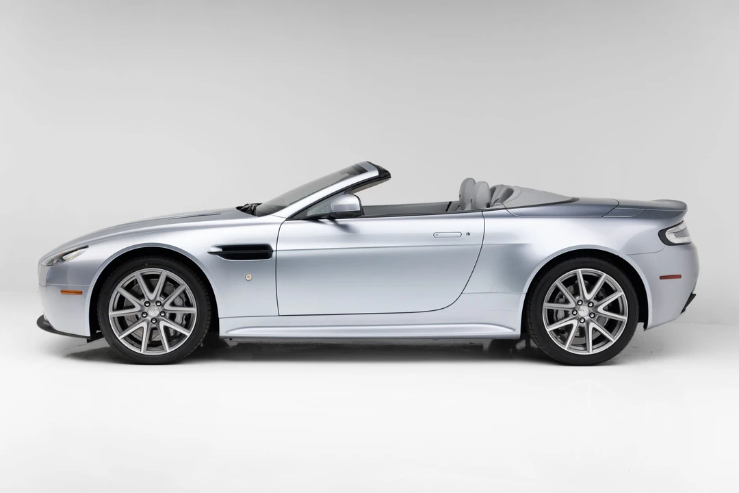 2015 Aston Martin V8 Vantage (2006-2017) - Image 4 of 31