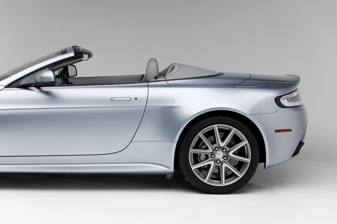 2015 Aston Martin V8 Vantage (2006-2017) - Image 19 of 31