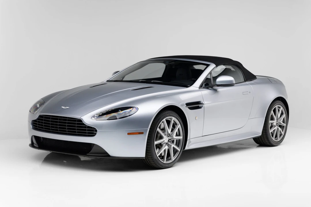 2015 Aston Martin V8 Vantage (2006-2017) - Image 12 of 31