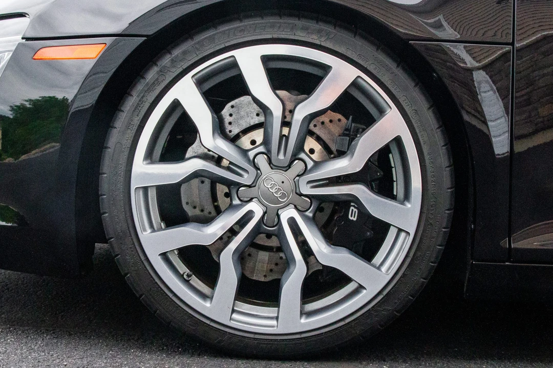 2015 Audi 42 R8 - Image 31 of 31