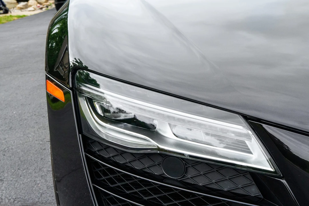 2015 Audi 42 R8 - Image 12 of 31