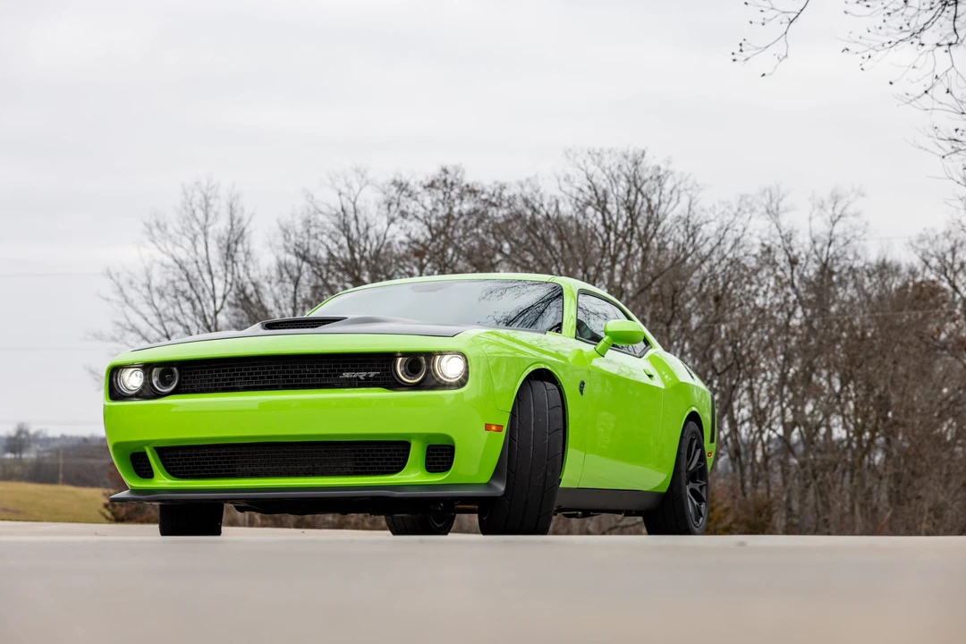 2015 Dodge Challenger SRT Hellcat 3rd Gen - Image 6 of 31