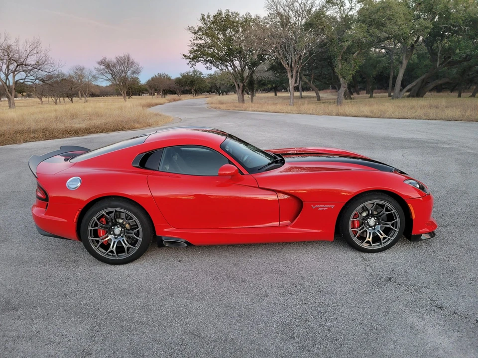 2015 Dodge Viper 5th Gen - Image 10 of 31