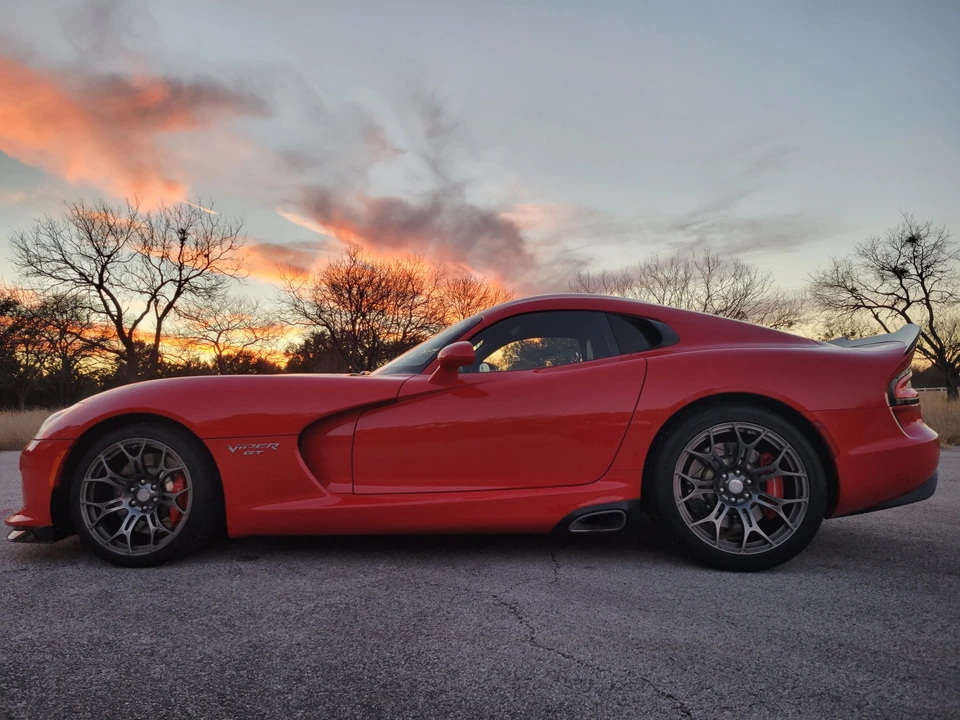 2015 Dodge Viper 5th Gen - Image 15 of 31