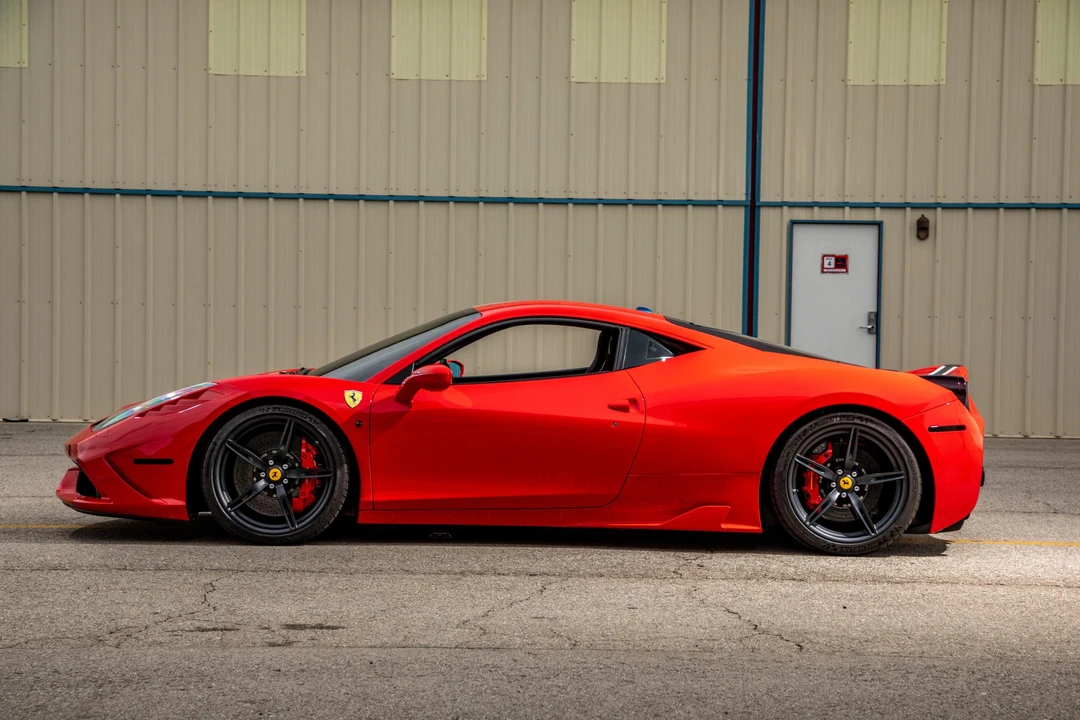 2015 Ferrari 458 Speciale - Image 9 of 31