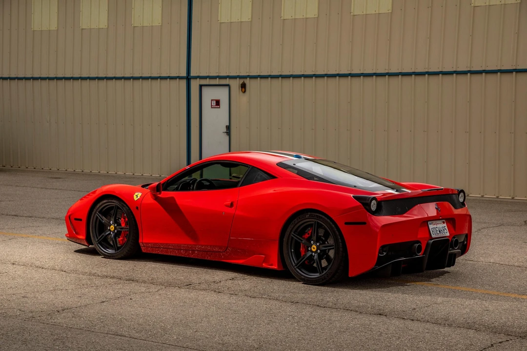 2015 Ferrari 458 Speciale - Image 13 of 31
