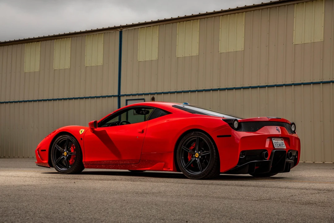 2015 Ferrari 458 Speciale - Image 15 of 31