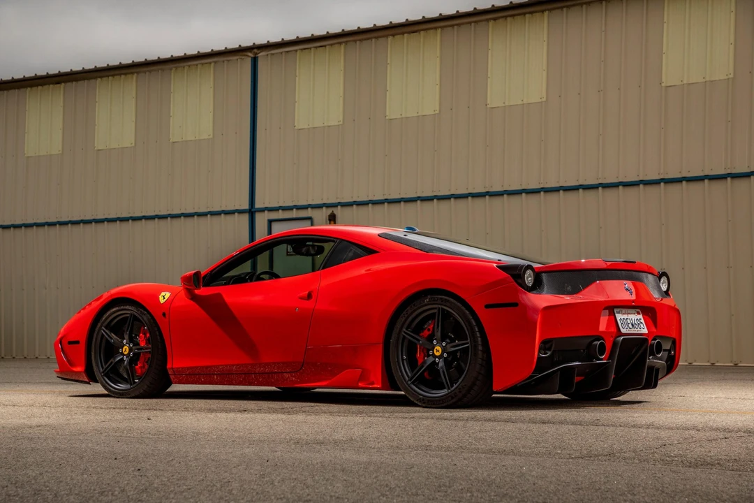 2015 Ferrari 458 Speciale - Image 16 of 31