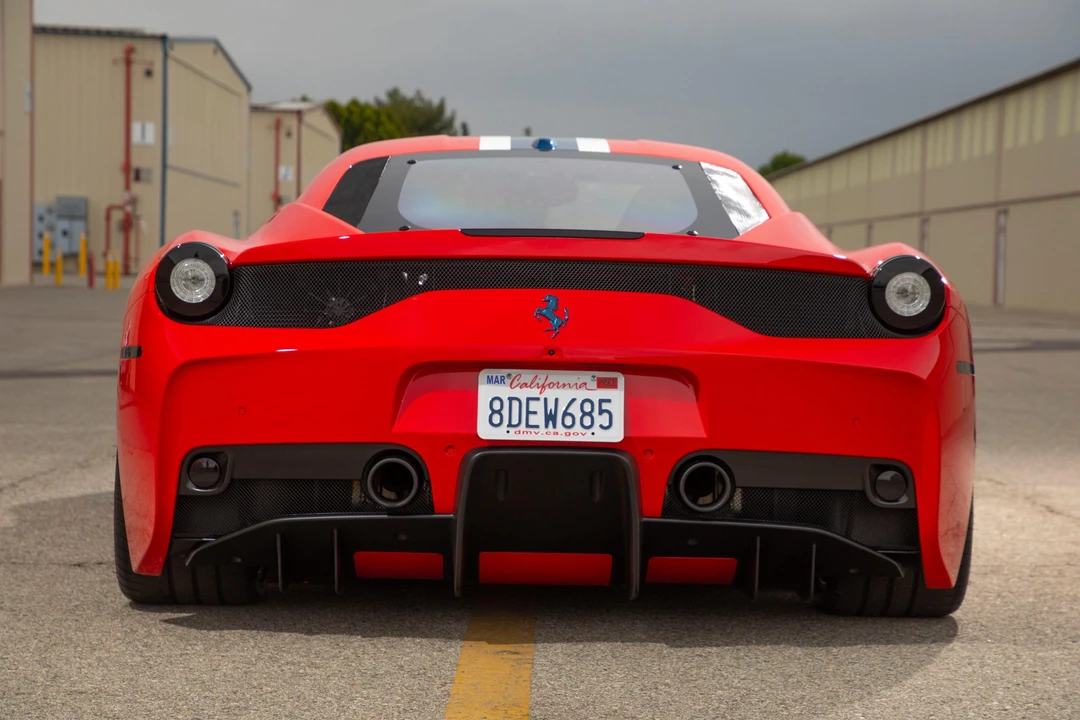 2015 Ferrari 458 Speciale - Image 19 of 31