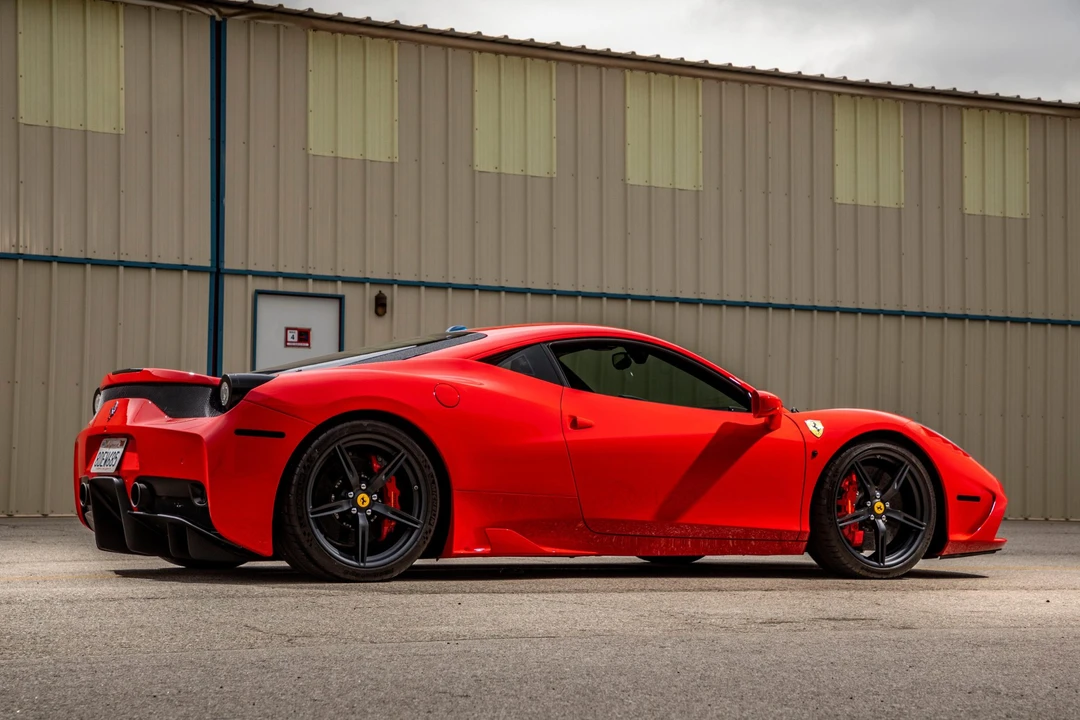 2015 Ferrari 458 Speciale - Image 27 of 31