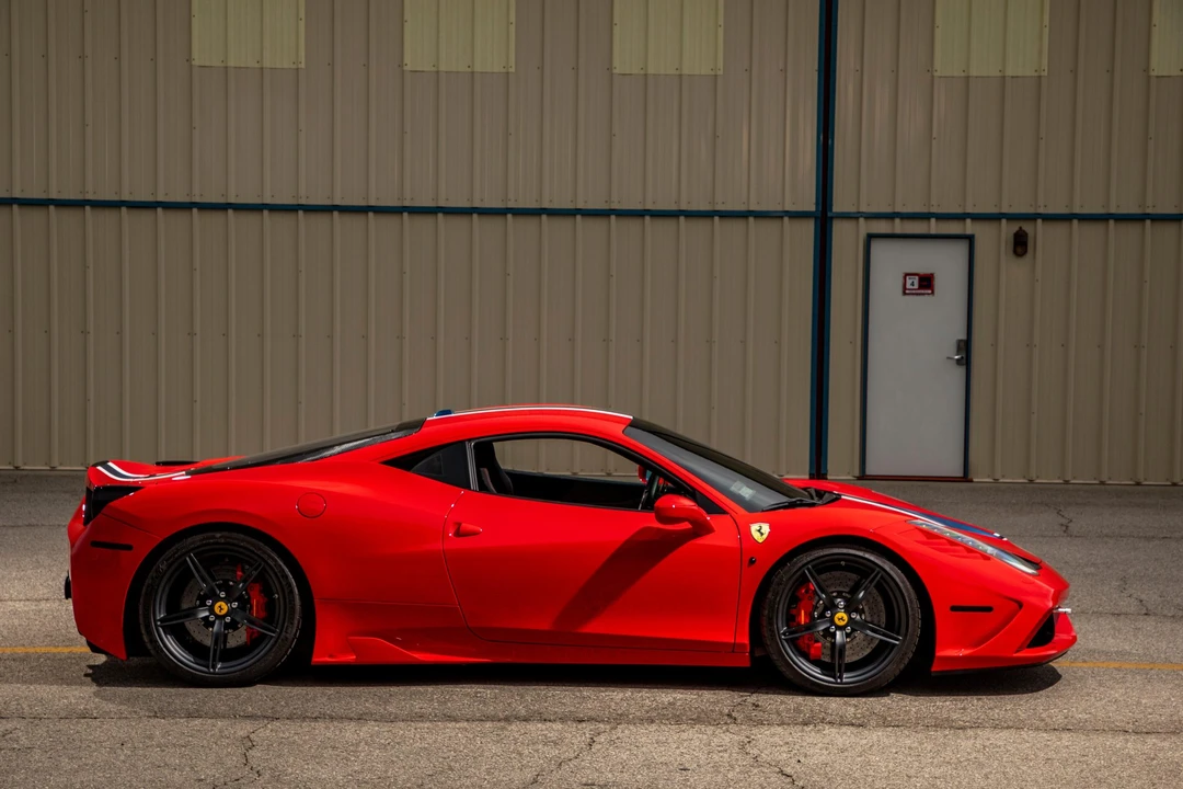 2015 Ferrari 458 Speciale - Image 30 of 31