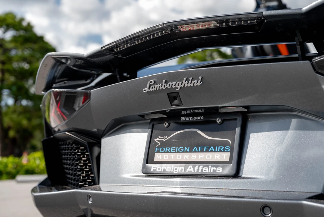 2015 Lamborghini Aventador LP700-4 - Image 25 of 31
