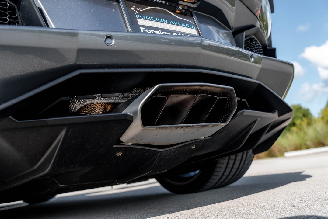 2015 Lamborghini Aventador LP700-4 - Image 24 of 31