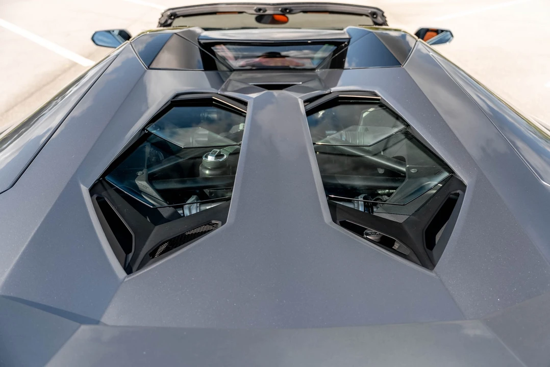 2015 Lamborghini Aventador LP700-4 - Image 26 of 31