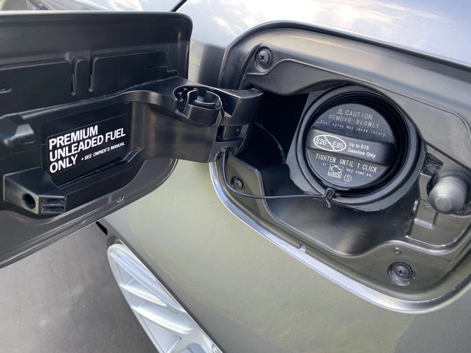 2015 Lexus IS 3rd Gen - Image 20 of 31