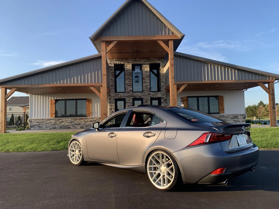 2015 Lexus IS 3rd Gen - Image 9 of 31