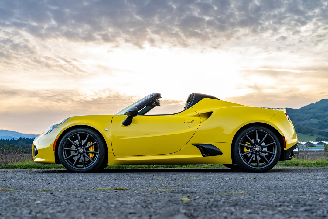 2016 Alfa Romeo 4C Spider - Image 15 of 31