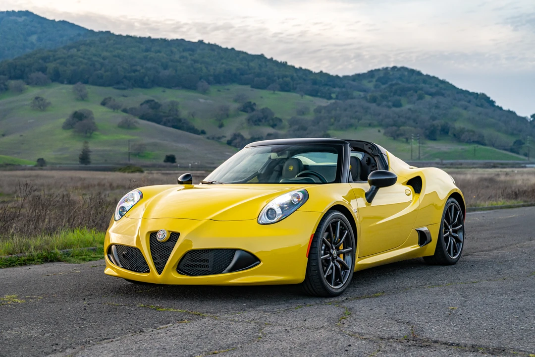 2016 Alfa Romeo 4C Spider - Image 2 of 31