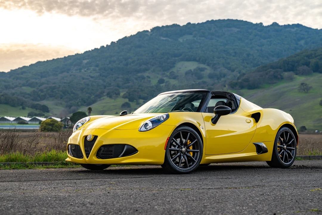 2016 Alfa Romeo 4C Spider - Image 14 of 31