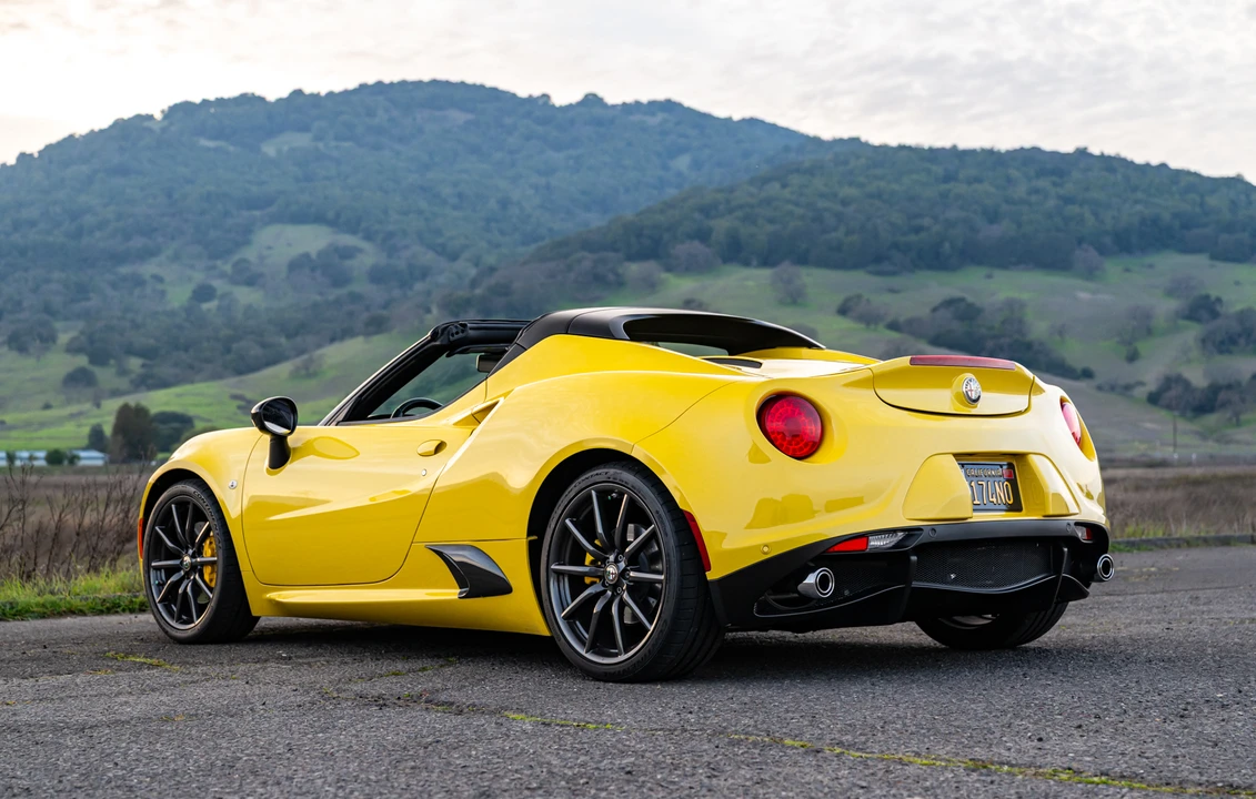 2016 Alfa Romeo 4C Spider - Image 17 of 31