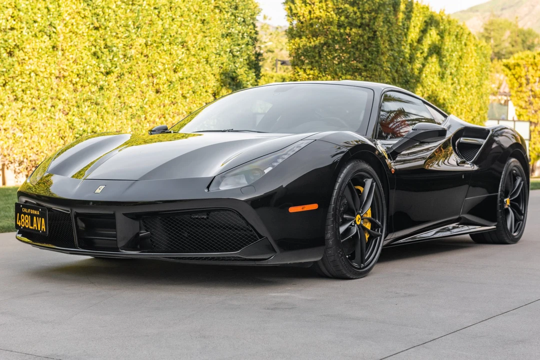 2016 Ferrari 488 GTB - Image 2 of 31