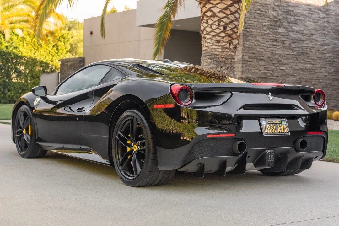 2016 Ferrari 488 GTB - Image 6 of 31