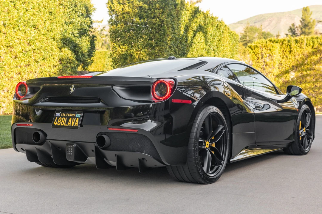 2016 Ferrari 488 GTB - Image 12 of 31
