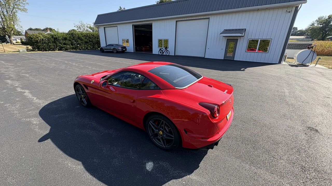 2016 Ferrari California T - Image 20 of 31