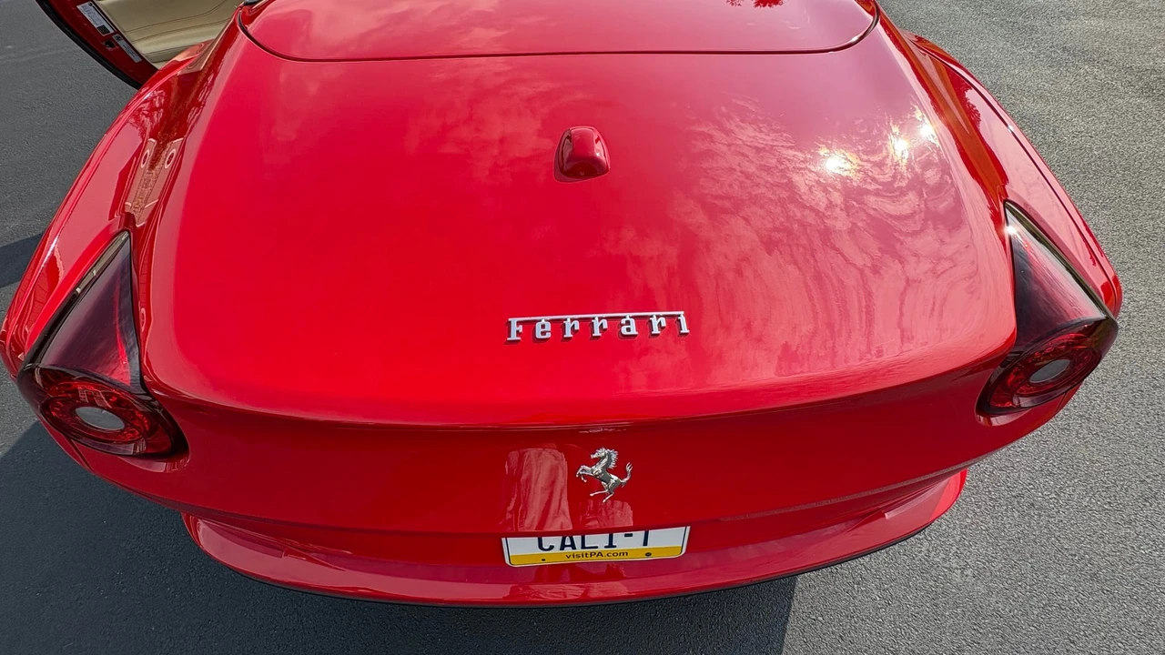 2016 Ferrari California T - Image 27 of 31