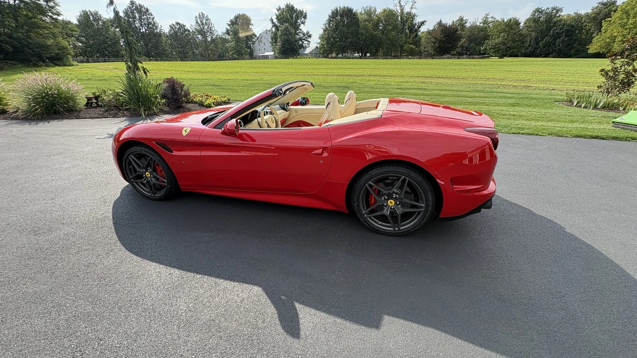 2016 Ferrari California T - Image 4 of 31