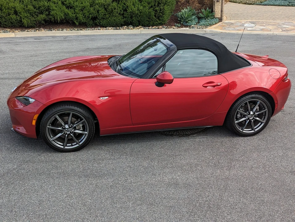 2016 Mazda ND MX-5 Miata - Image 5 of 31