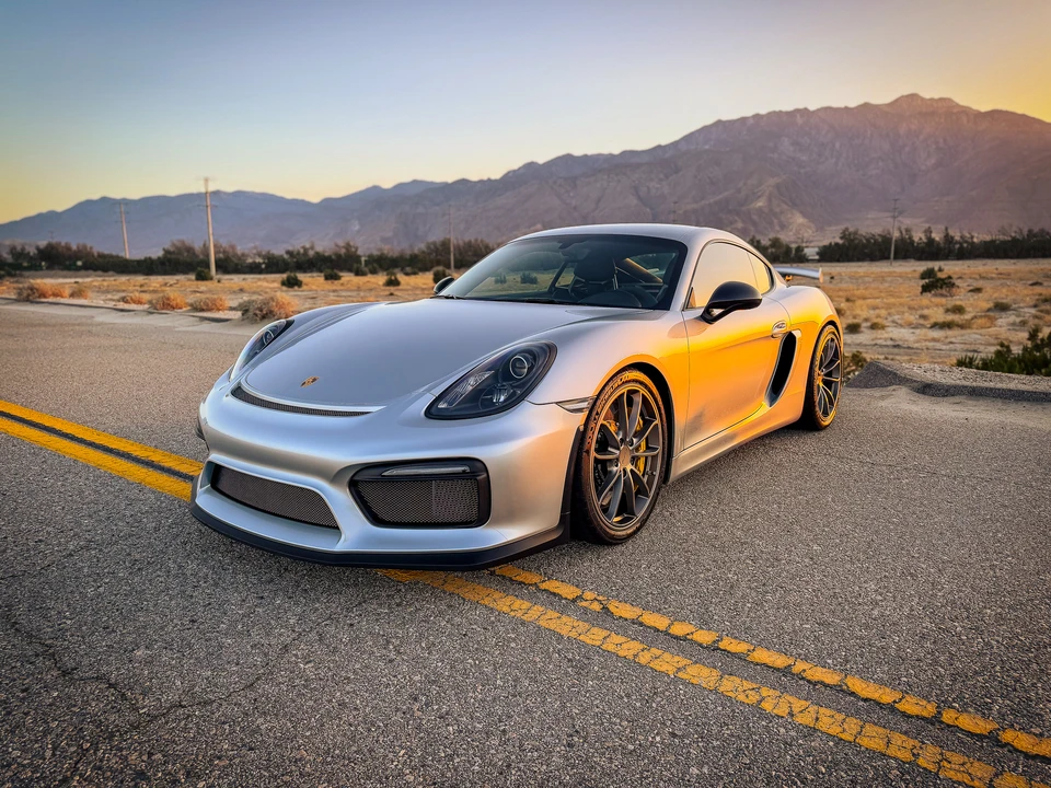 2016 Porsche 981 Cayman GT4 - Image 6 of 31