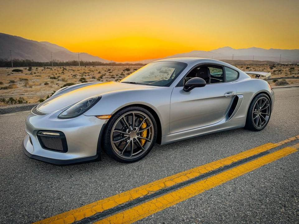 2016 Porsche 981 Cayman GT4 - Image 14 of 31