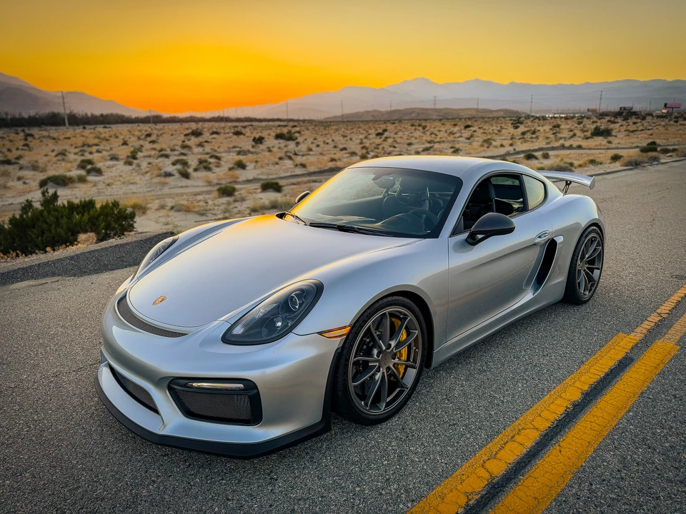 2016 Porsche 981 Cayman GT4 - Image 10 of 31