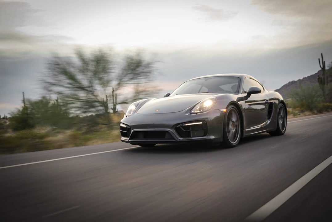 2016 Porsche 981 Cayman GTS - Image 13 of 31