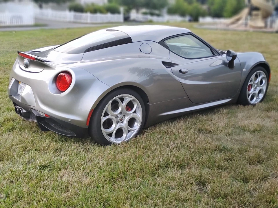 2017 Alfa Romeo 4C Coupe - Image 8 of 31