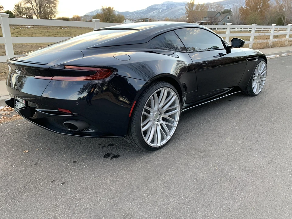 2017 Aston Martin DB11 - Image 5 of 31