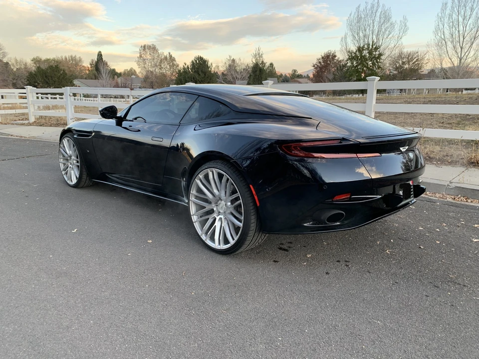 2017 Aston Martin DB11 - Image 4 of 31