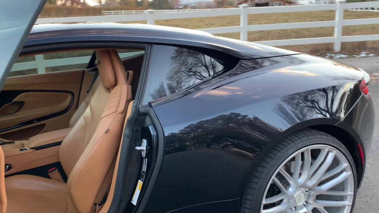 2017 Aston Martin DB11 - Image 30 of 31