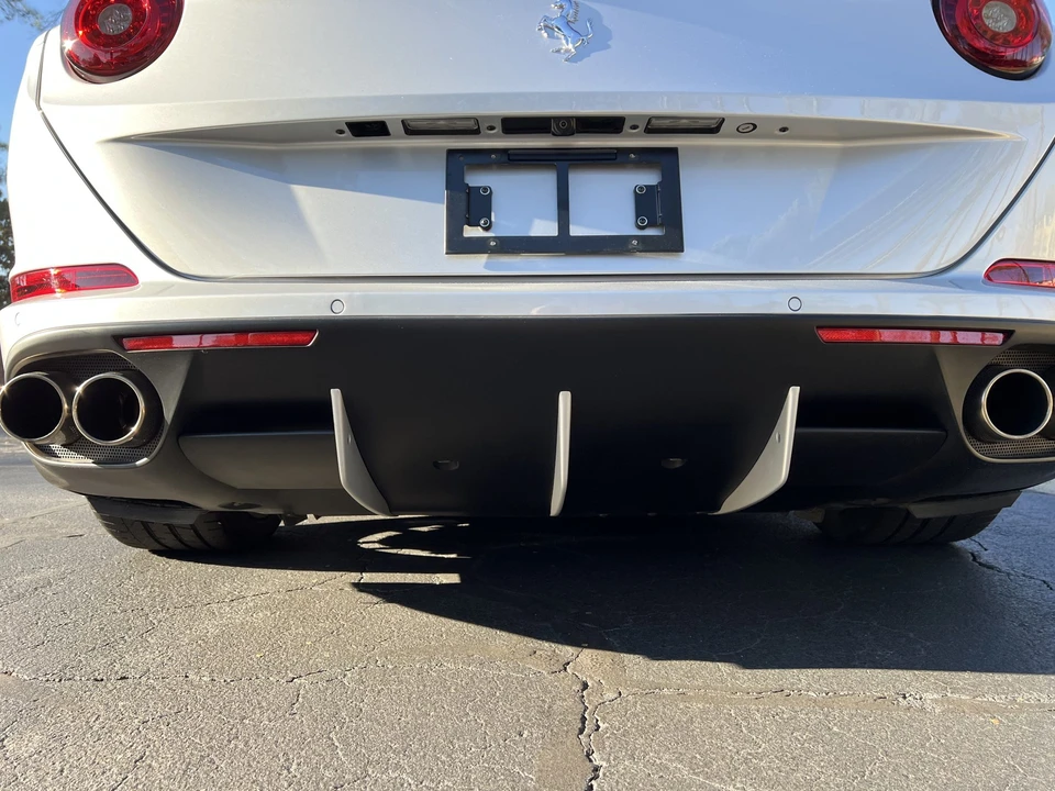 2017 Ferrari California T - Image 28 of 31