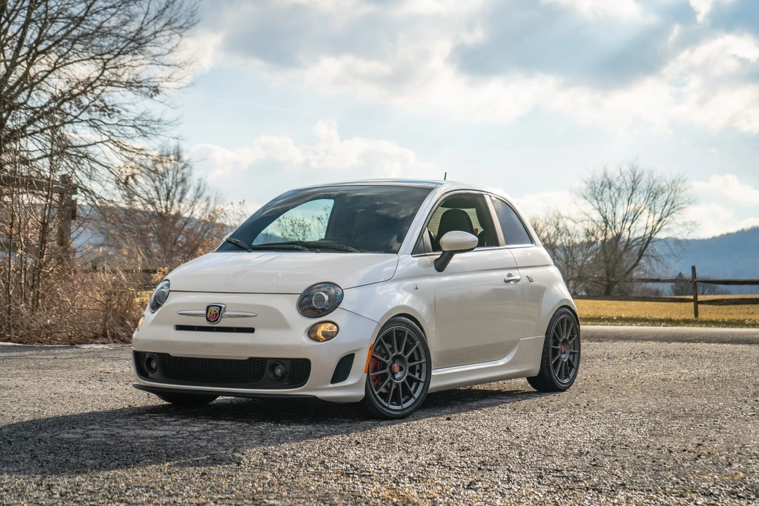 2017 Fiat Abarth 500 - Image 5 of 31