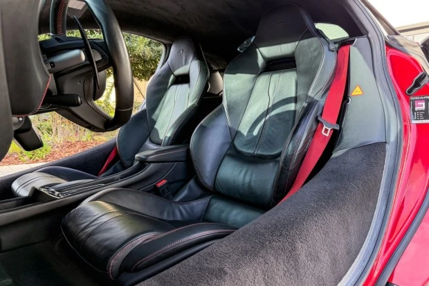 2017 McLaren 570S - Image 4 of 8