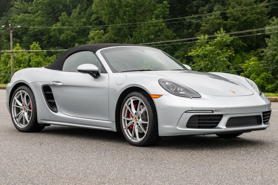 2017 Porsche 718 Boxster S - Image 16 of 31