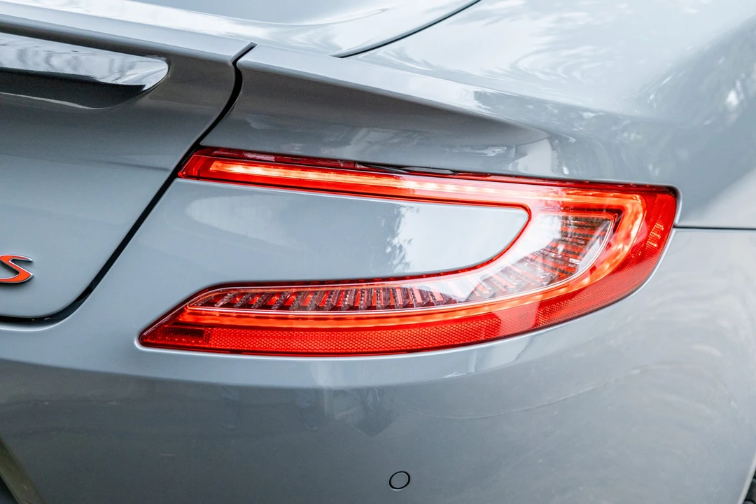 2018 Aston Martin Vanquish 2nd Gen - Image 24 of 31