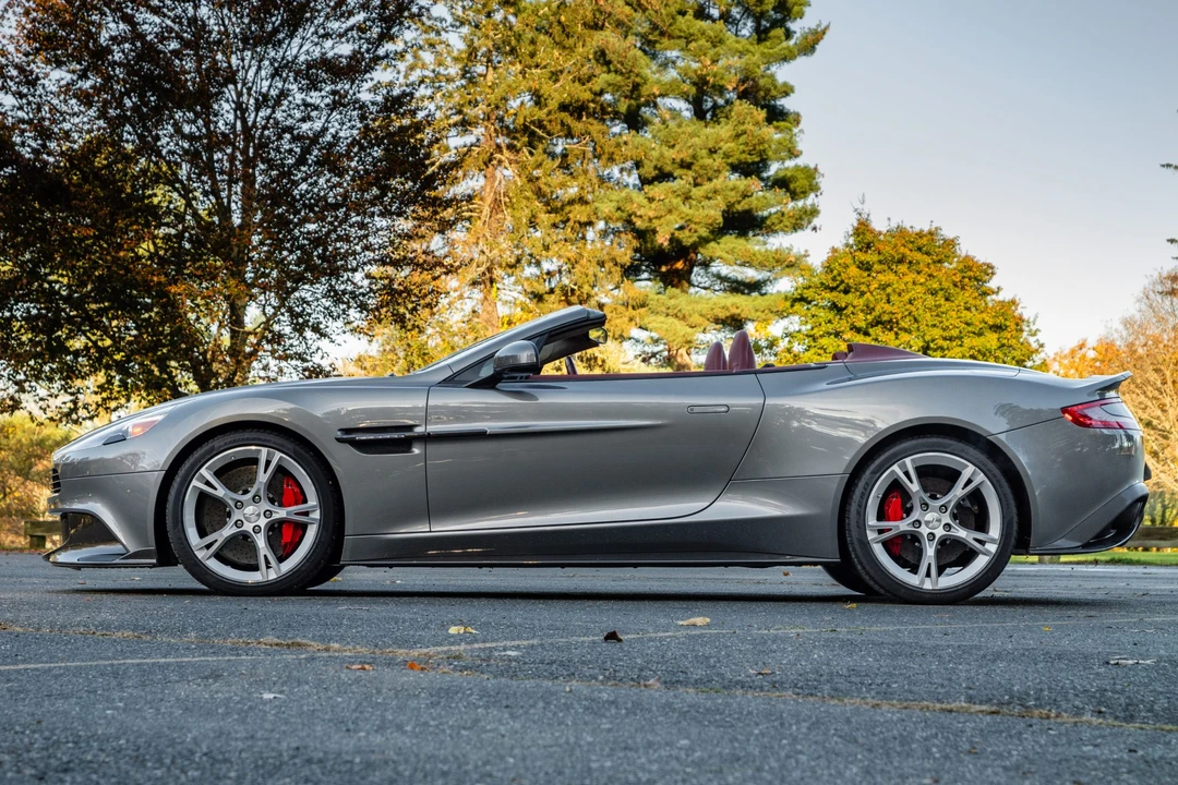2018 Aston Martin Vanquish 2nd Gen - Image 18 of 31