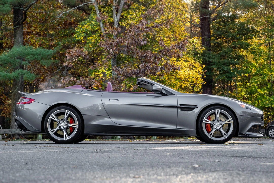 2018 Aston Martin Vanquish 2nd Gen - Image 11 of 31