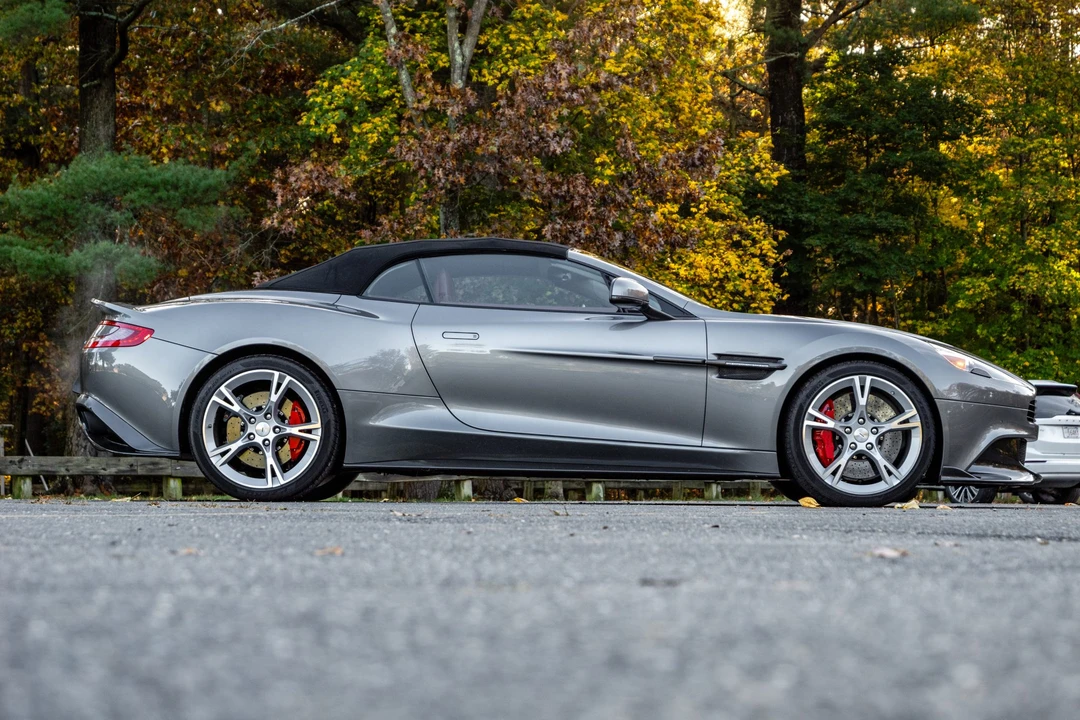 2018 Aston Martin Vanquish 2nd Gen - Image 10 of 31