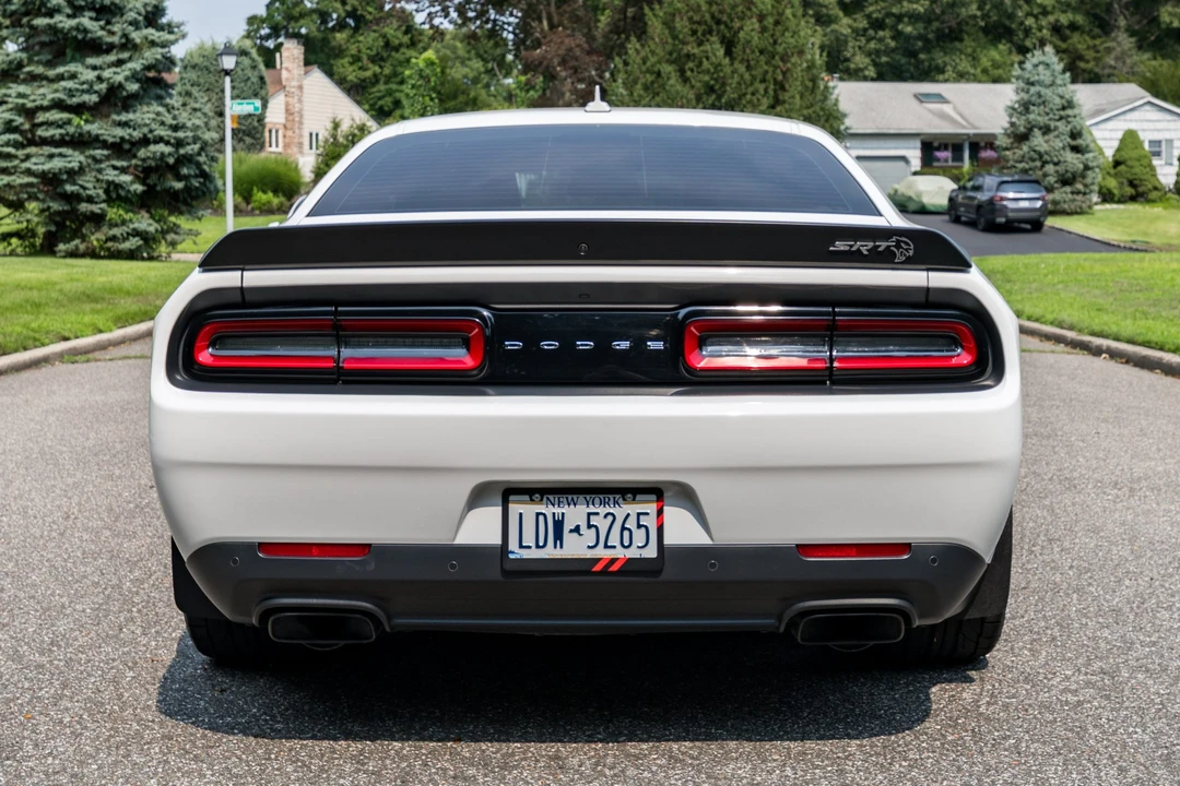 2018 Dodge Challenger SRT Hellcat 3rd Gen - Image 10 of 31